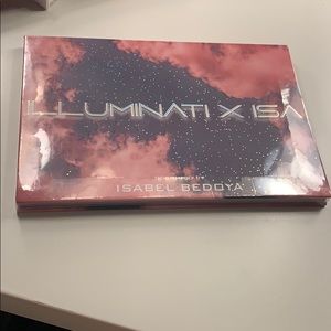 Illuminating cosmetics eyeshadow palette